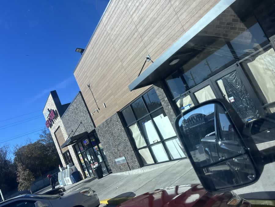 Summit Building commerical new paneliong